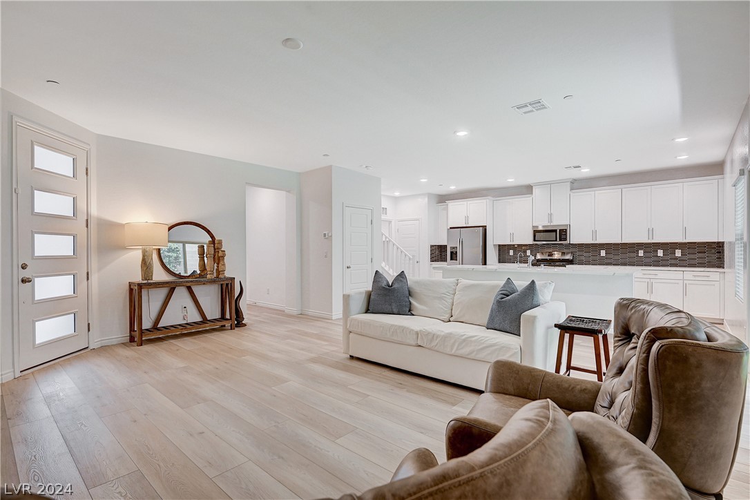 600 North Carriage Hill Drive 1163