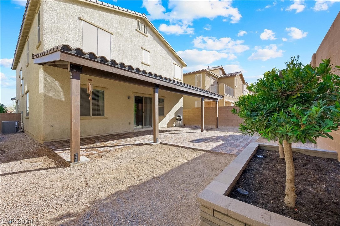 6037 Dover Palace Street