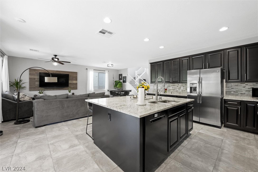 6037 Dover Palace Street