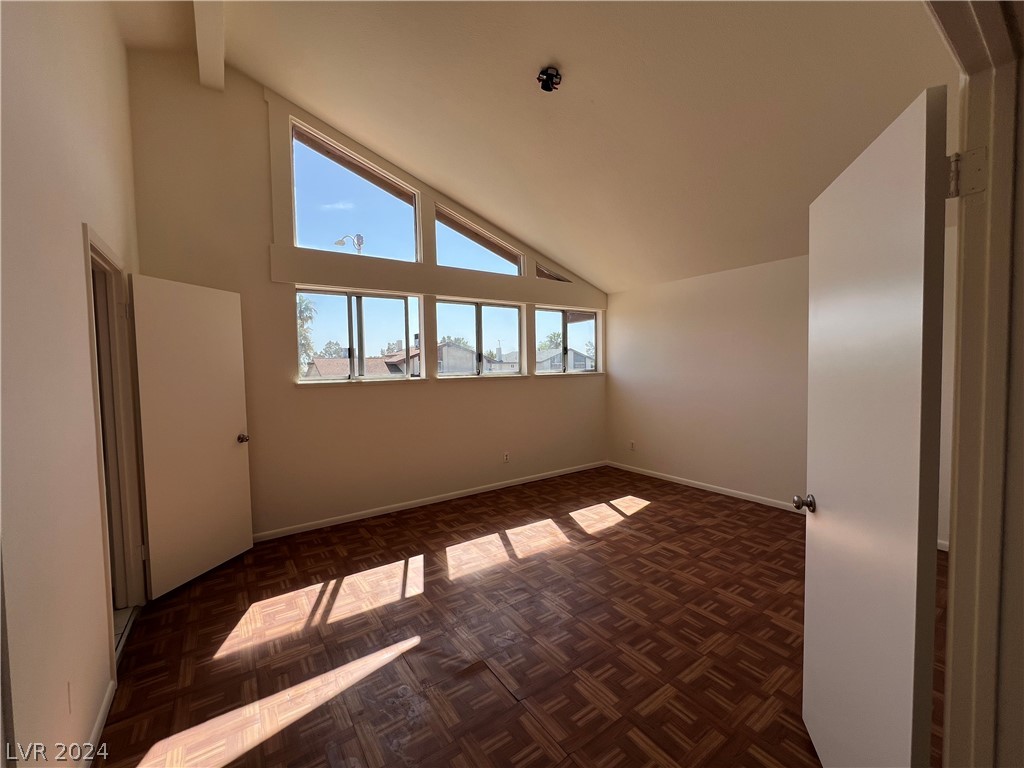 1912 Piccolo Way