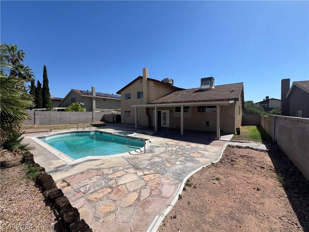 1912 Piccolo Way