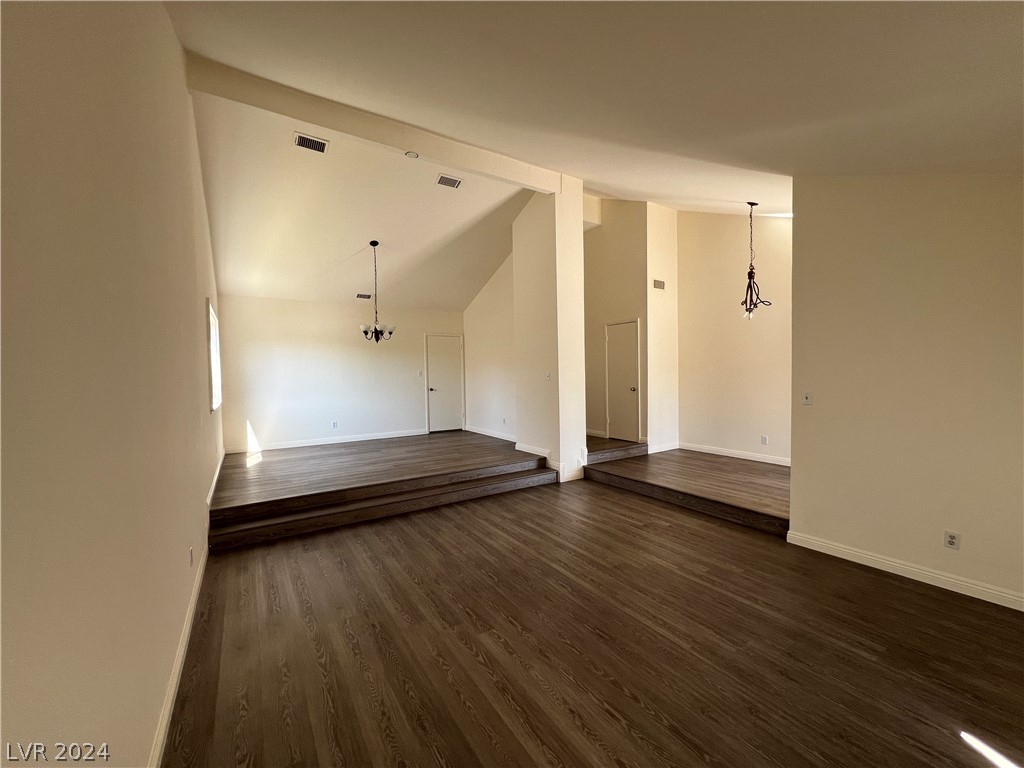 1912 Piccolo Way