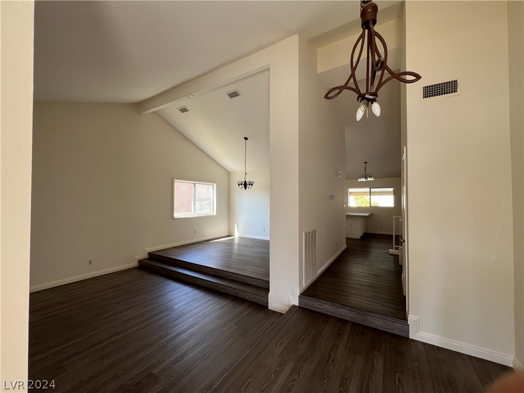 1912 Piccolo Way