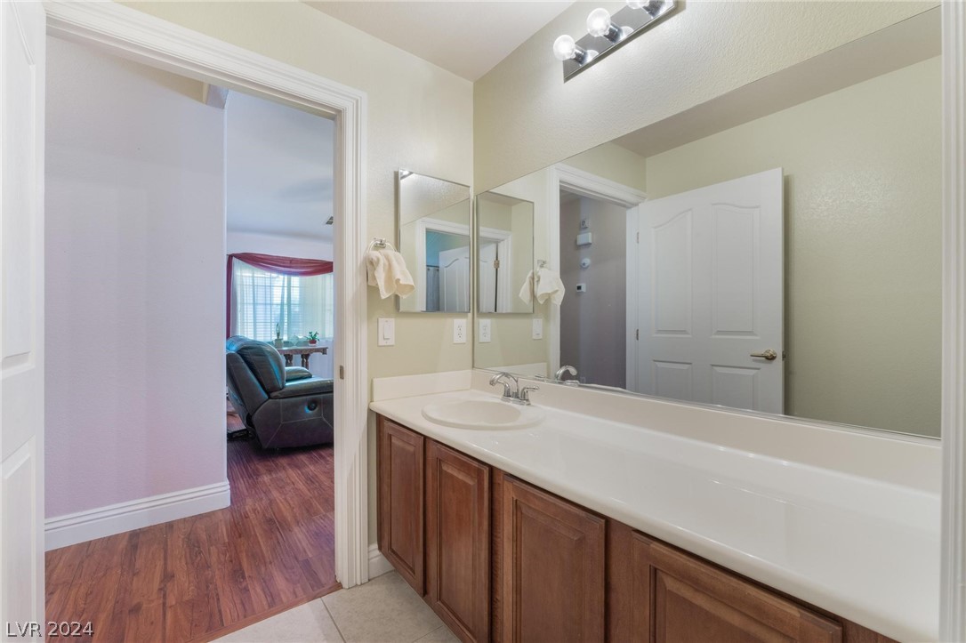 5362 Blue Oat Avenue 0