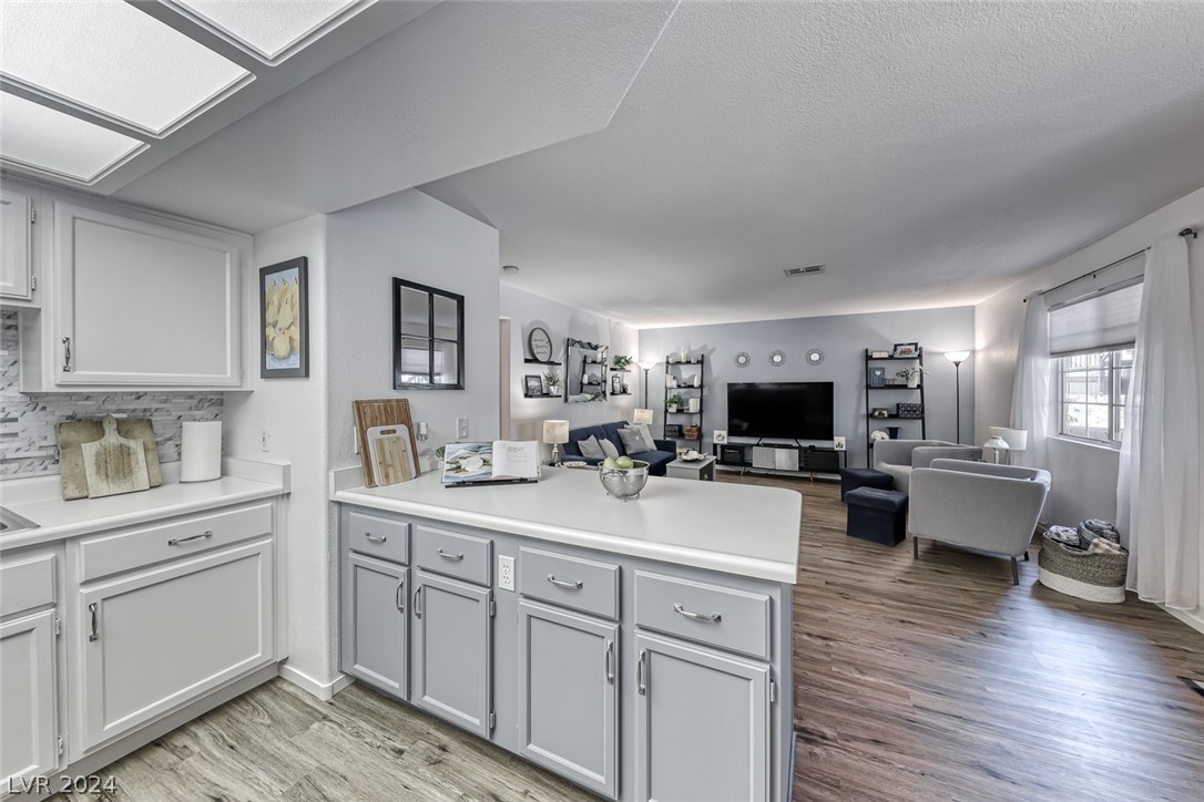 8410 Eldora Avenue 1030