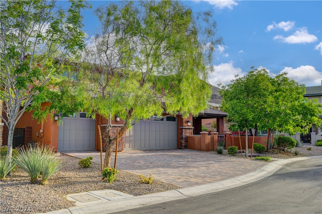 10433 Ember Rose Avenue