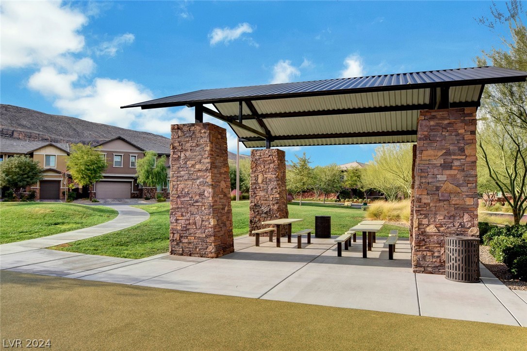 10433 Ember Rose Avenue