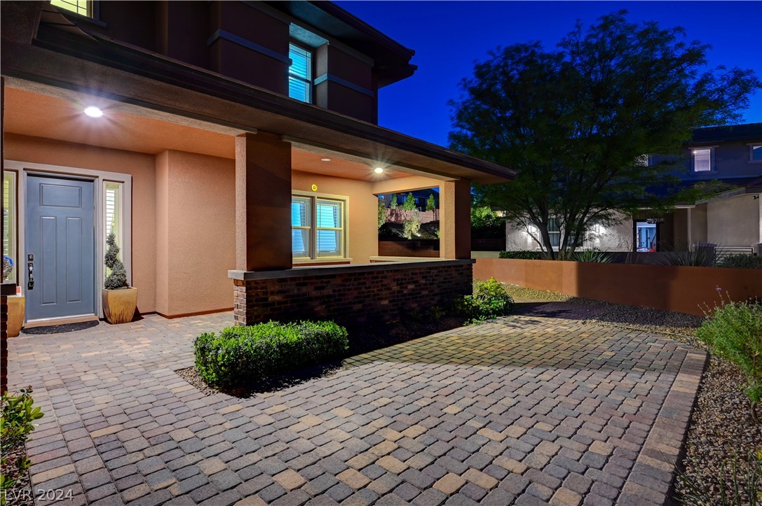 10433 Ember Rose Avenue