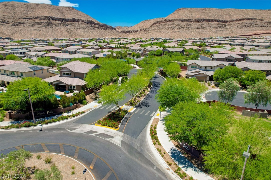 10433 Ember Rose Avenue