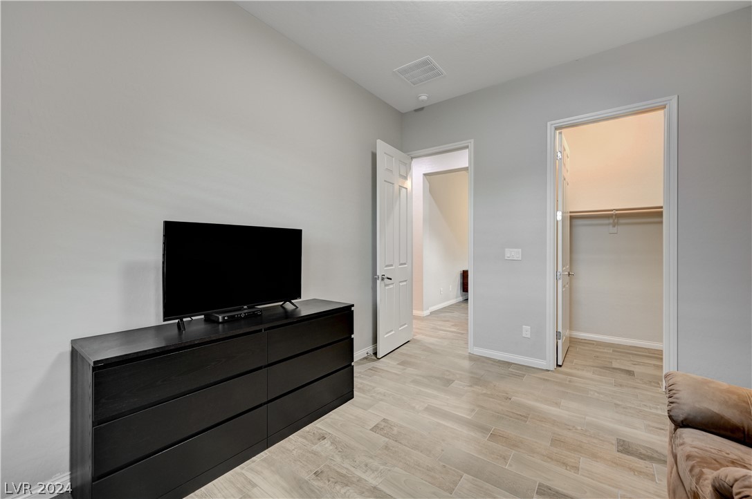 10433 Ember Rose Avenue