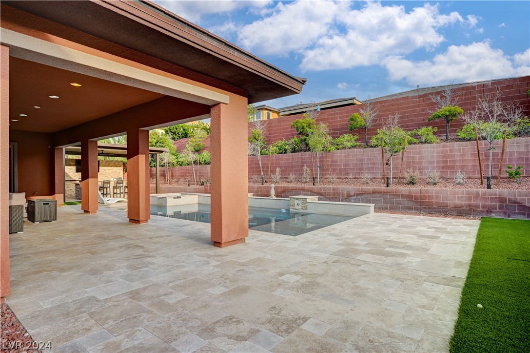 10433 Ember Rose Avenue