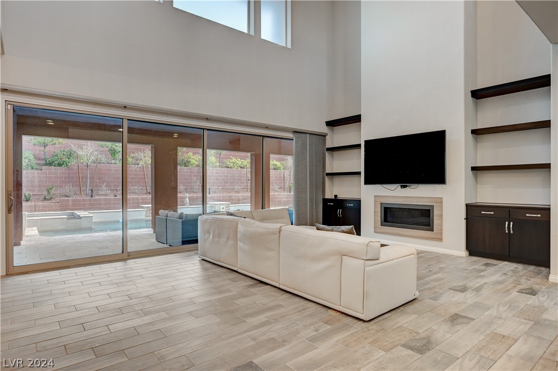 10433 Ember Rose Avenue