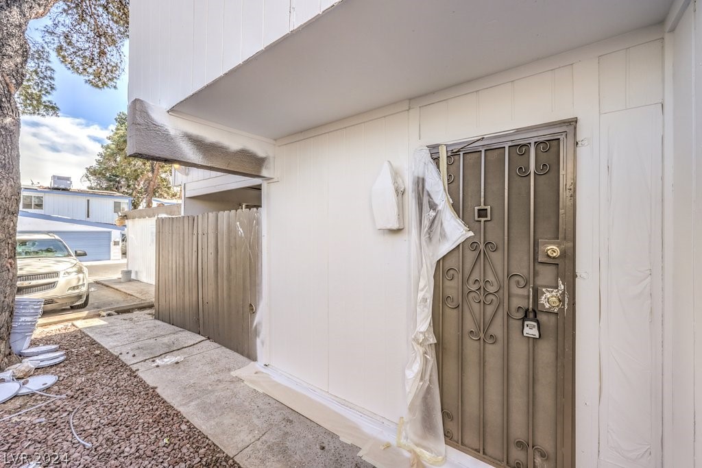 4059 Village Square