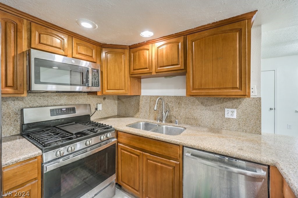 4059 Village Square