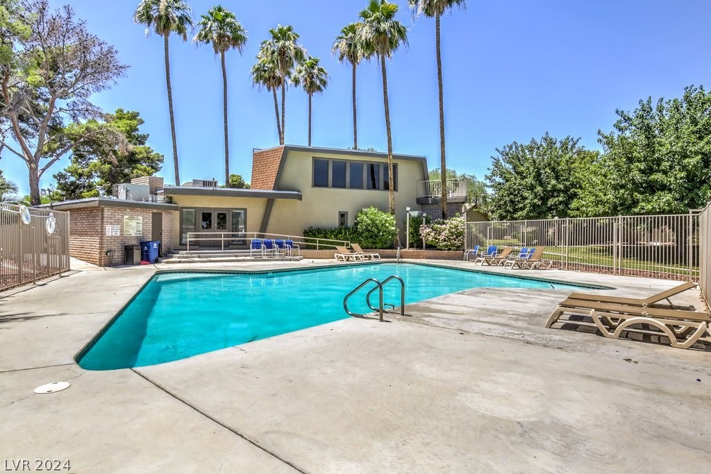4059 Village Square