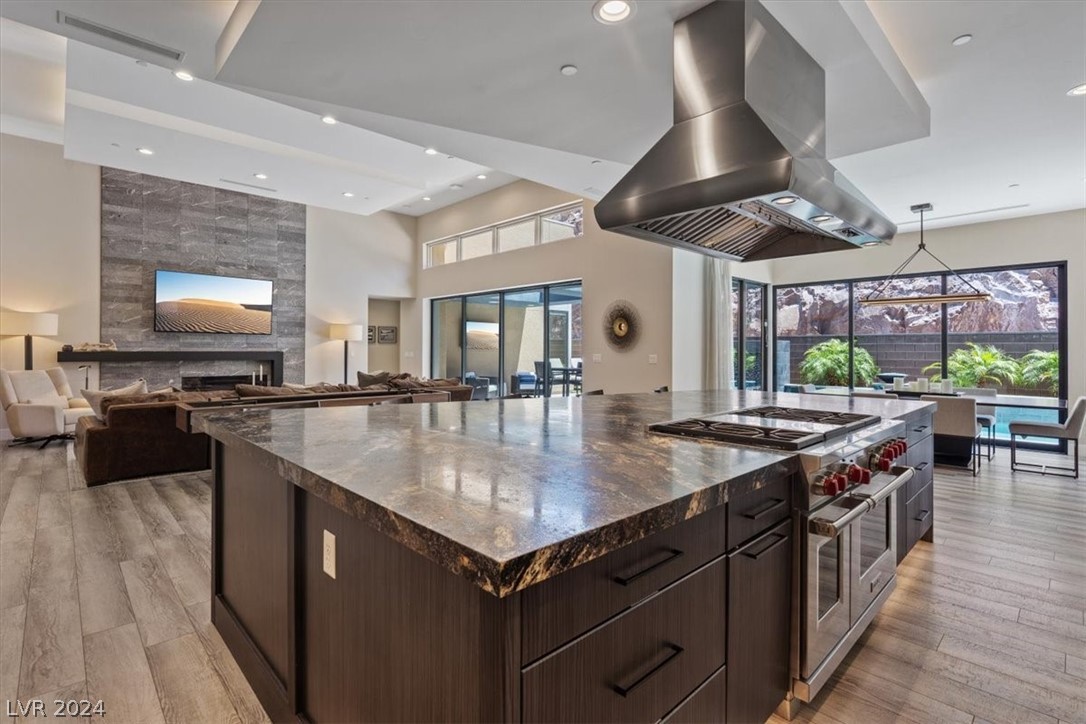 2195 Skyline Heights Lane