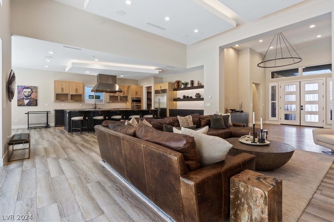 2195 Skyline Heights Lane