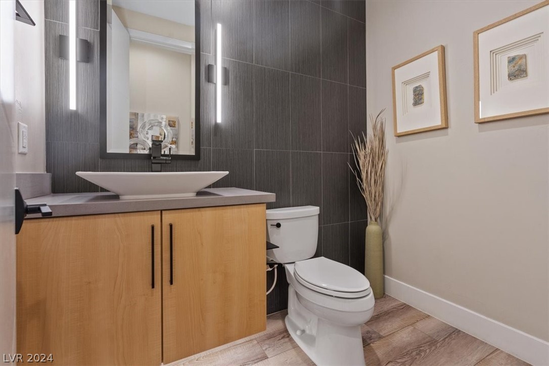 2195 Skyline Heights Lane