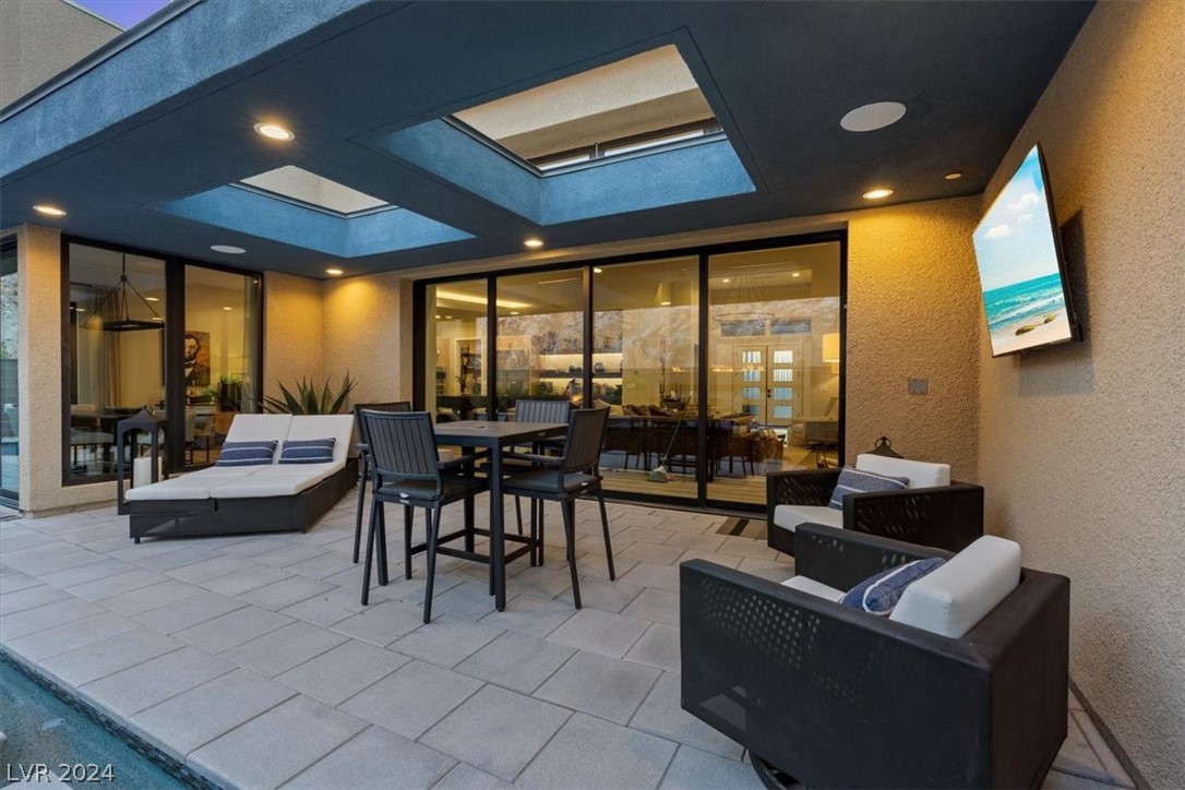 2195 Skyline Heights Lane