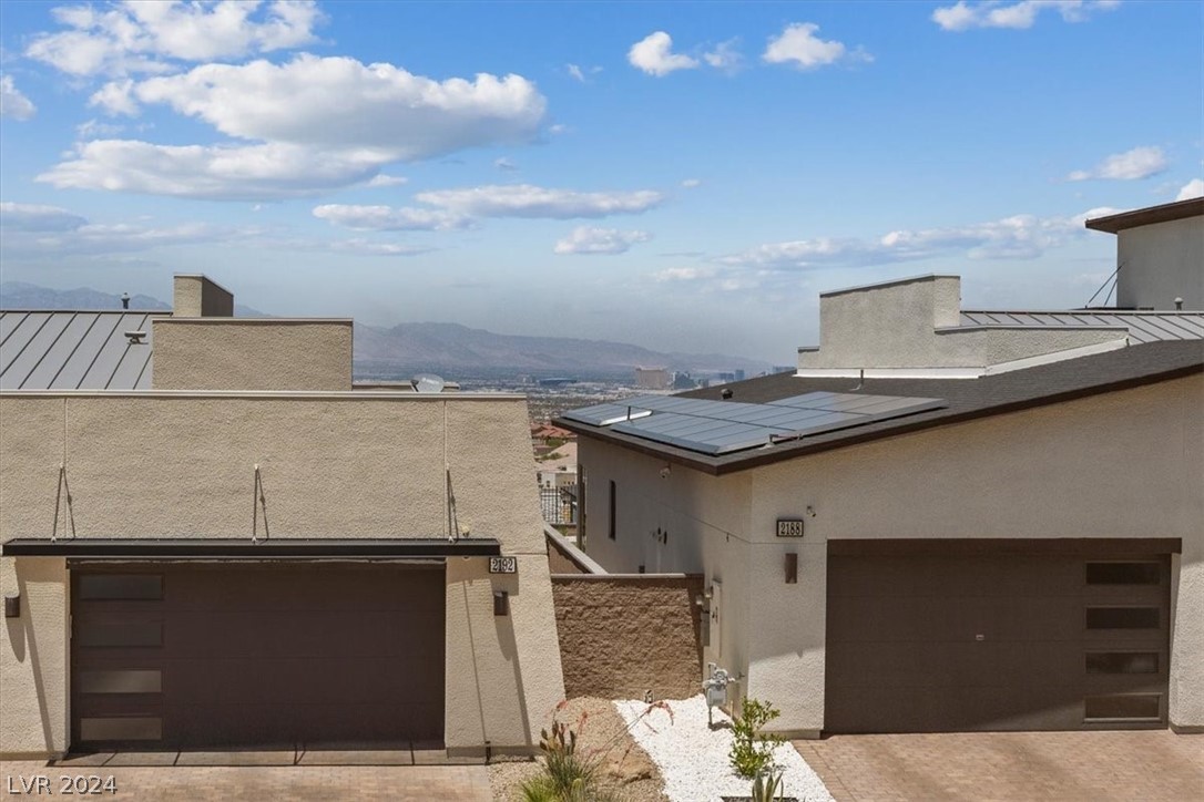 2195 Skyline Heights Lane