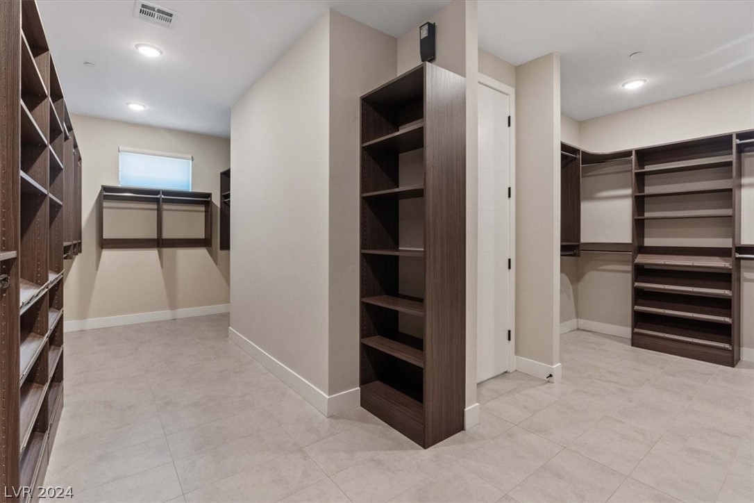 2195 Skyline Heights Lane