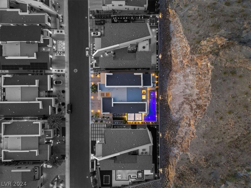 2195 Skyline Heights Lane