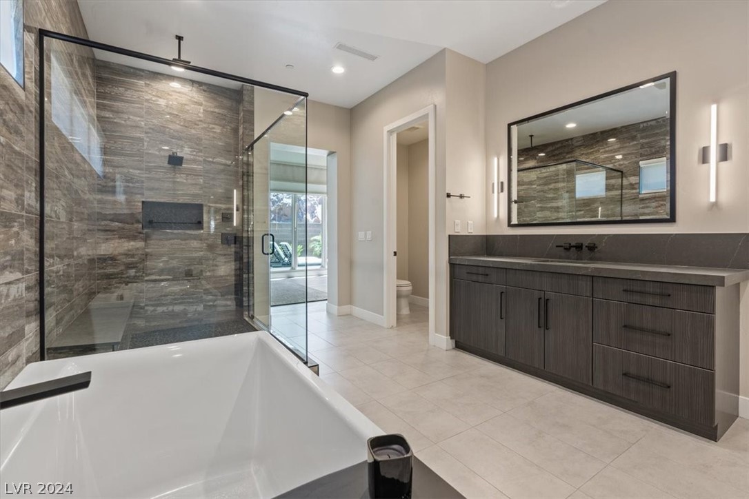 2195 Skyline Heights Lane