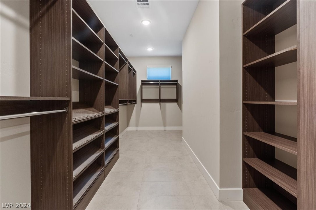 2195 Skyline Heights Lane