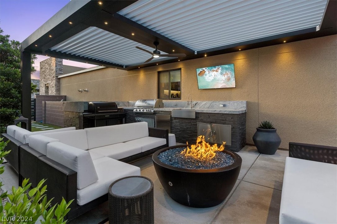 2195 Skyline Heights Lane