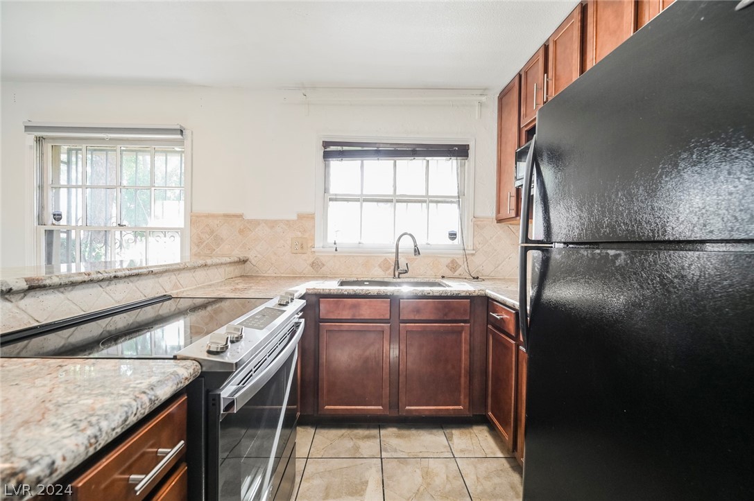 1453 Lorilyn Avenue 1