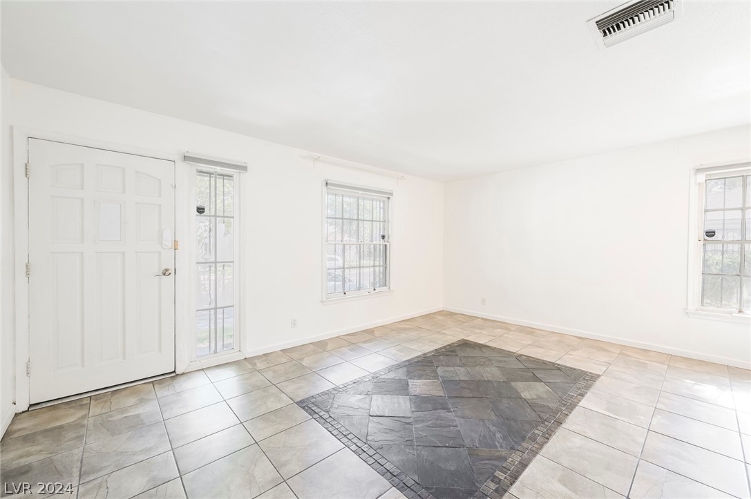 1453 Lorilyn Avenue 1