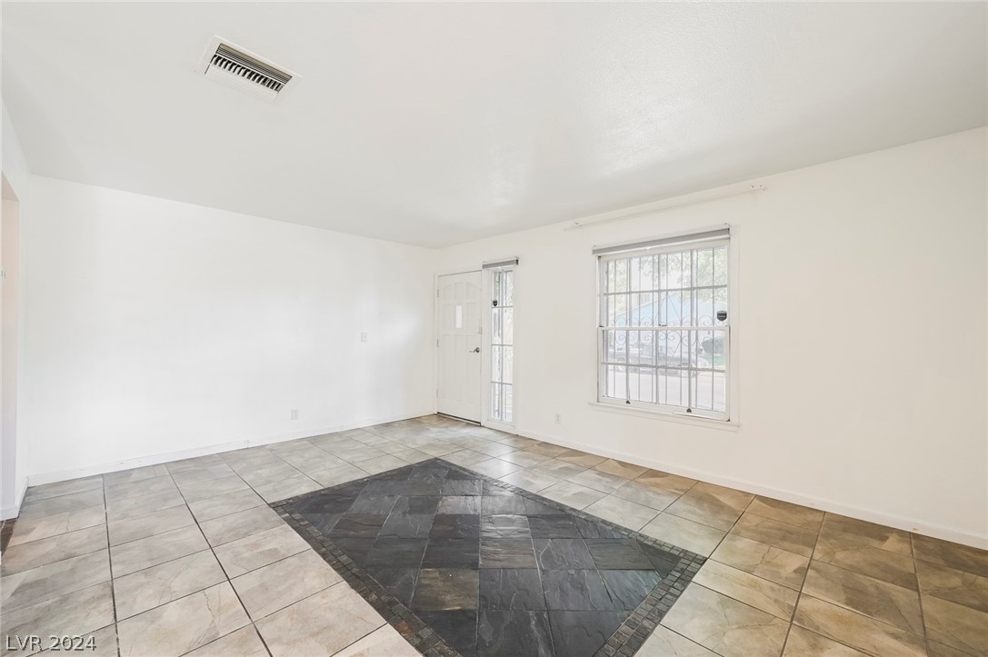 1453 Lorilyn Avenue 1