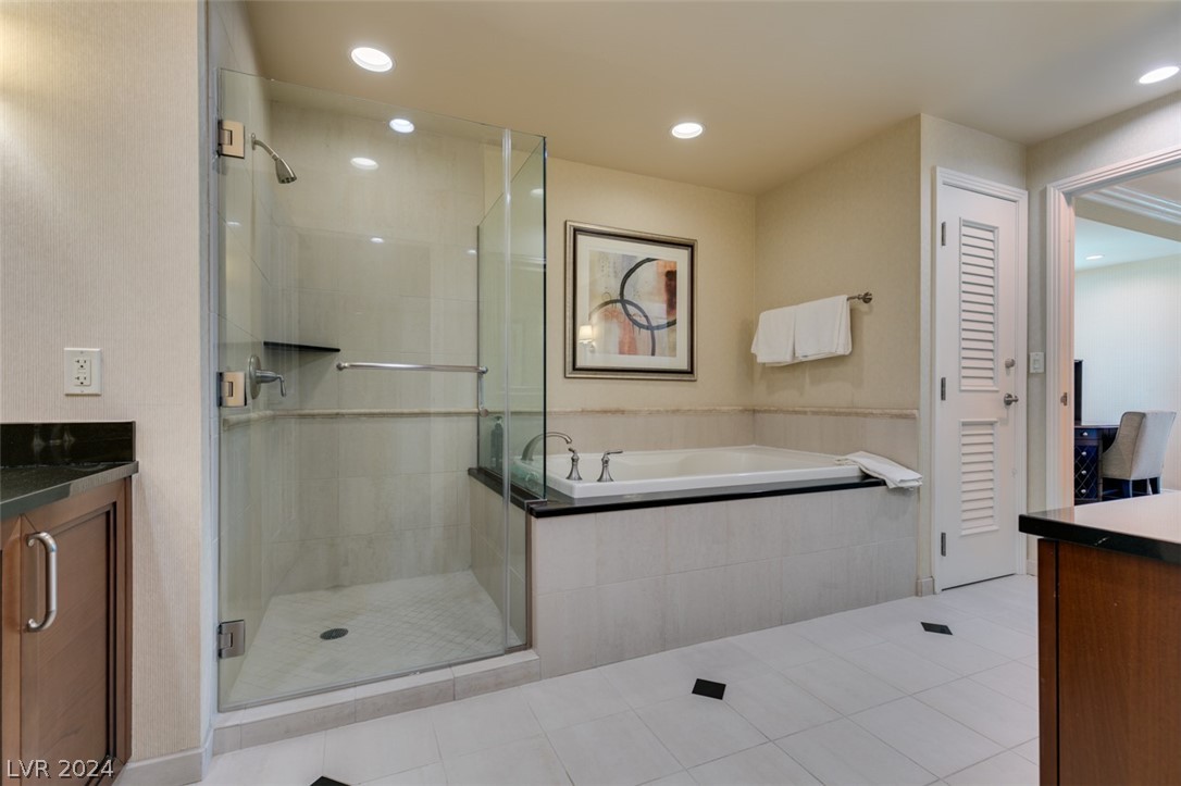 145 East HARMON Avenue 201