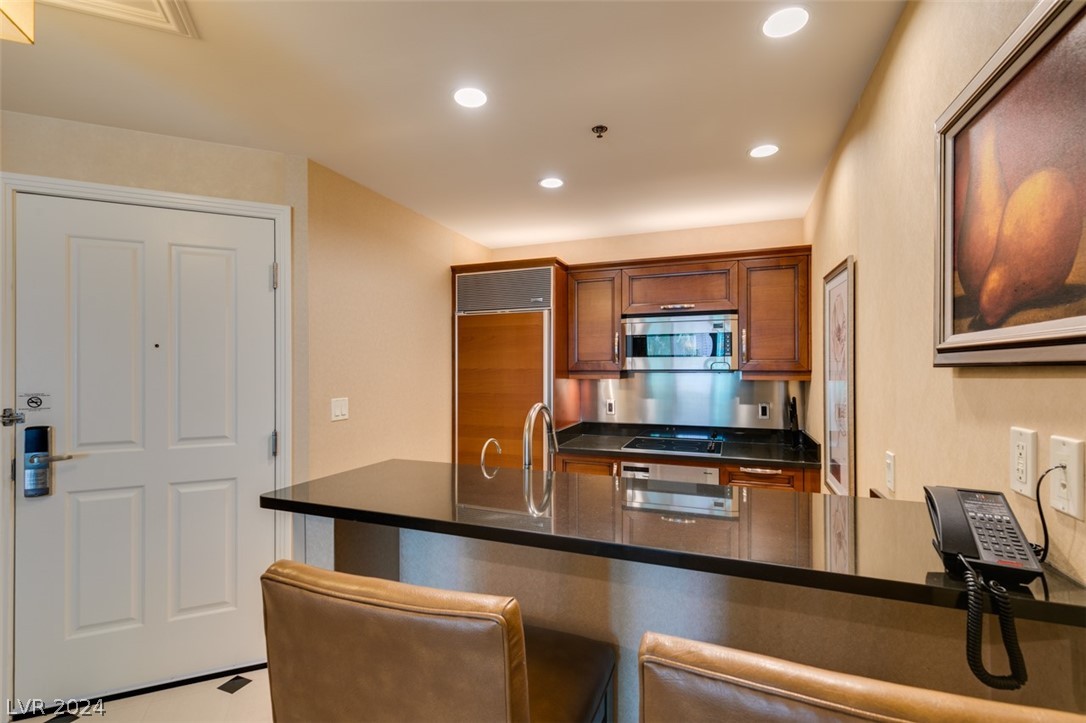 145 East HARMON Avenue 201