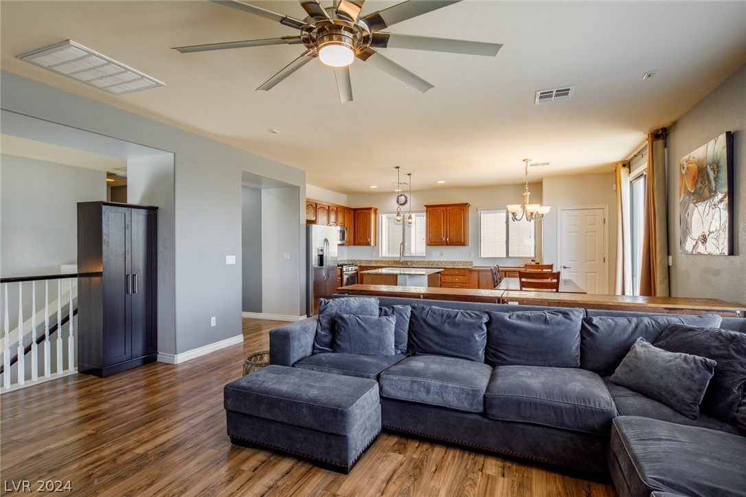 1048 Valley Light Avenue