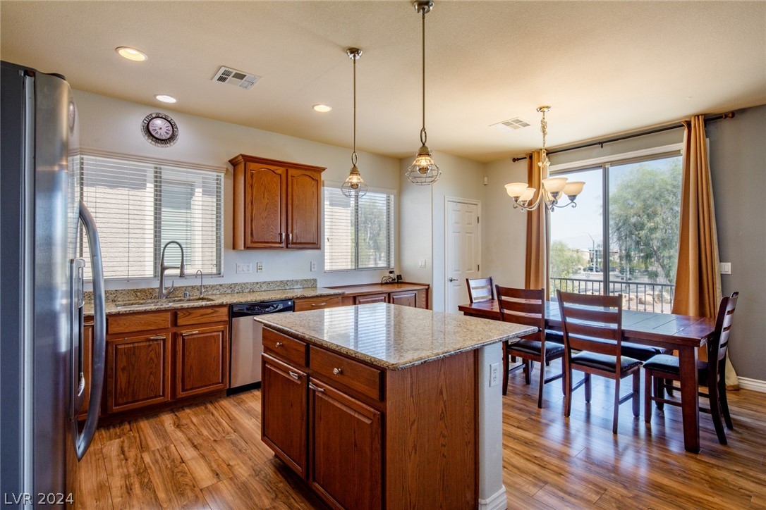 1048 Valley Light Avenue