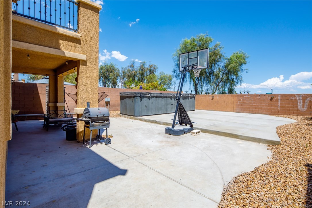 1048 Valley Light Avenue