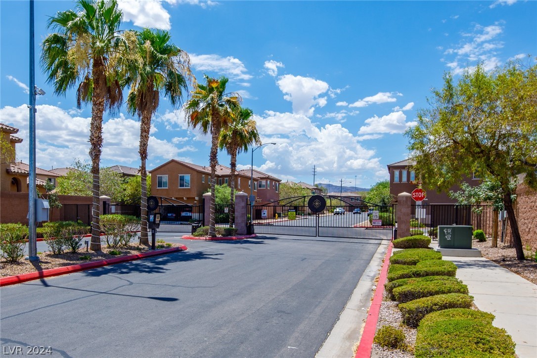 1048 Valley Light Avenue