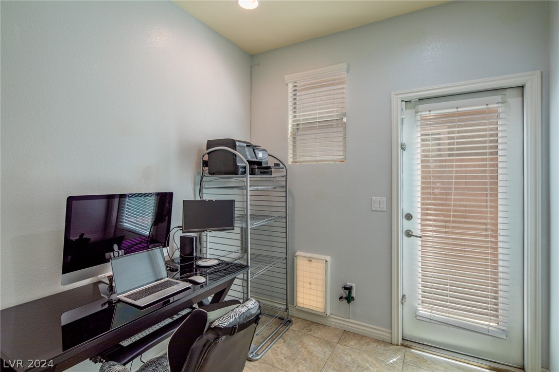 1048 Valley Light Avenue