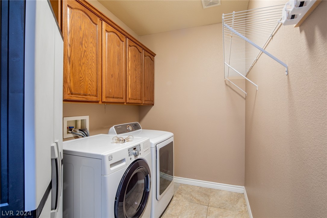 1048 Valley Light Avenue