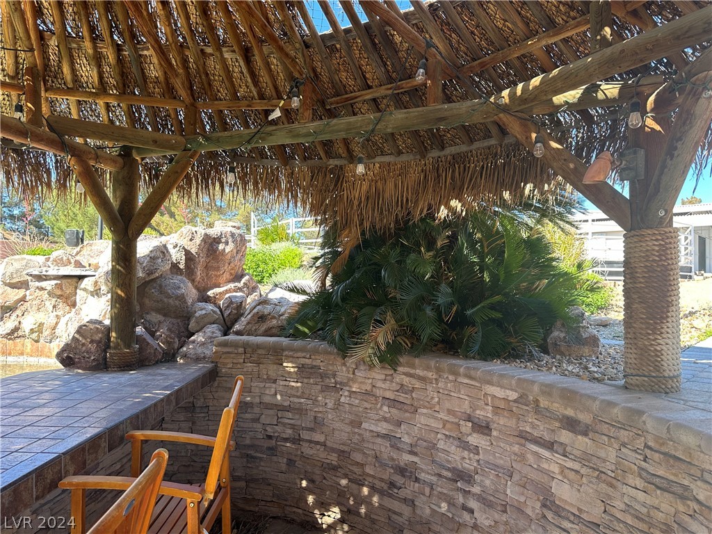 9940 Four Views Street