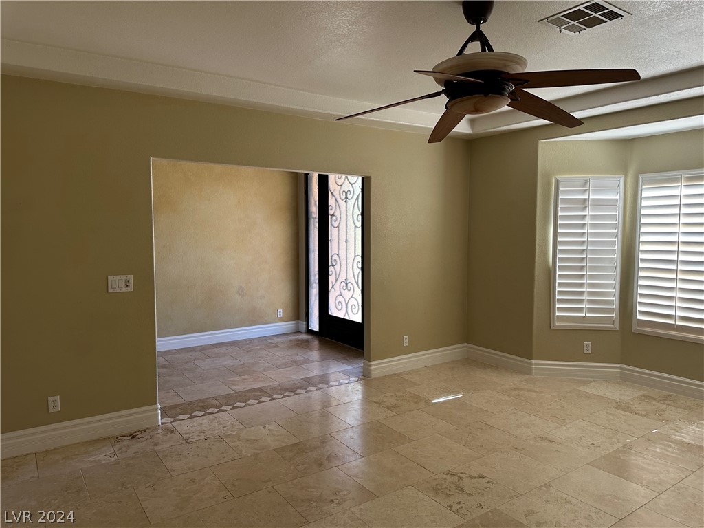 9940 Four Views Street