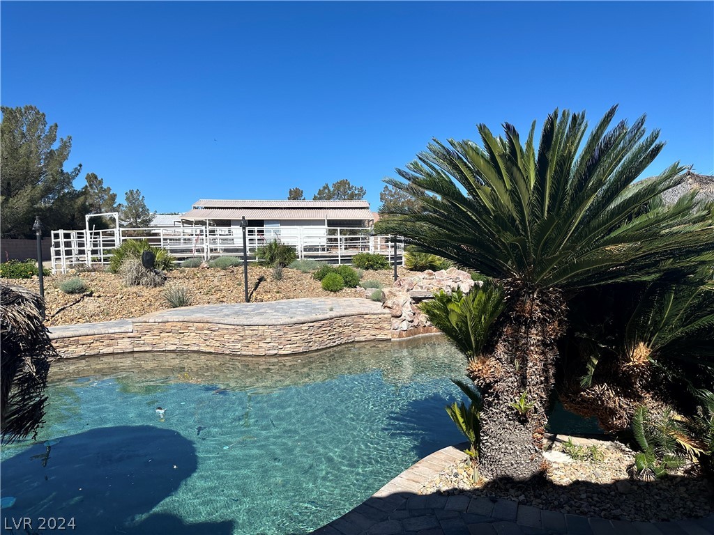 9940 Four Views Street