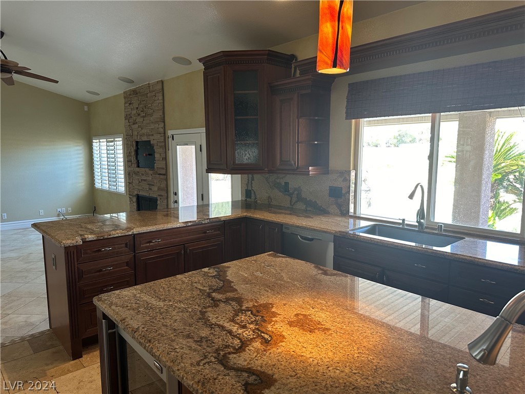 9940 Four Views Street