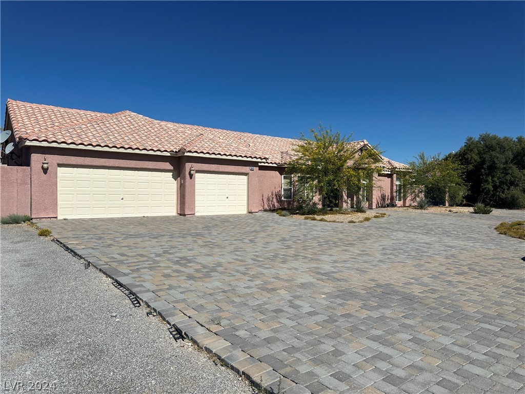 9940 Four Views Street