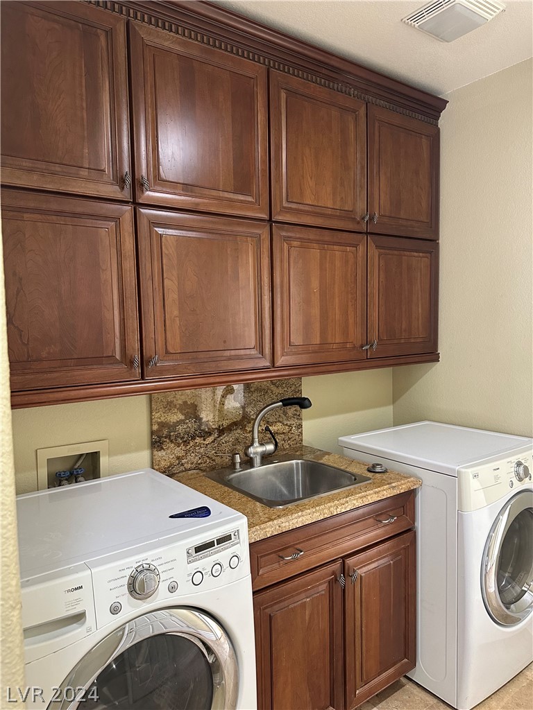 9940 Four Views Street