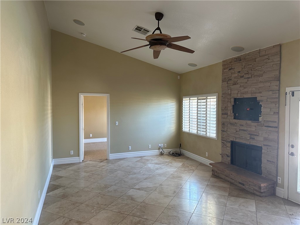 9940 Four Views Street