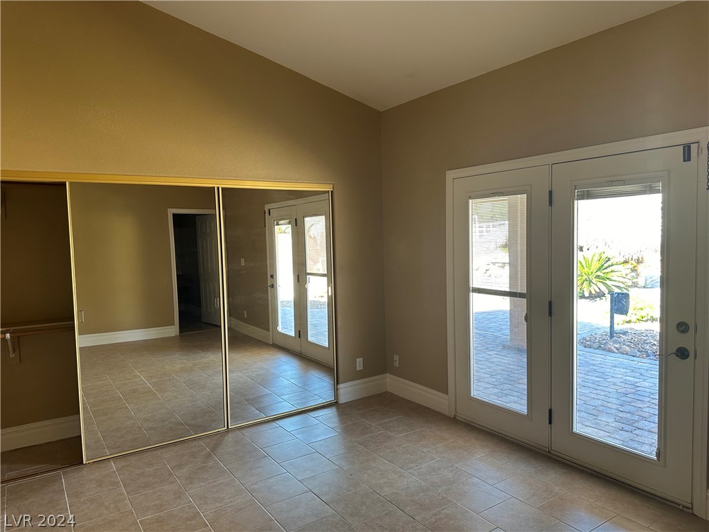 9940 Four Views Street