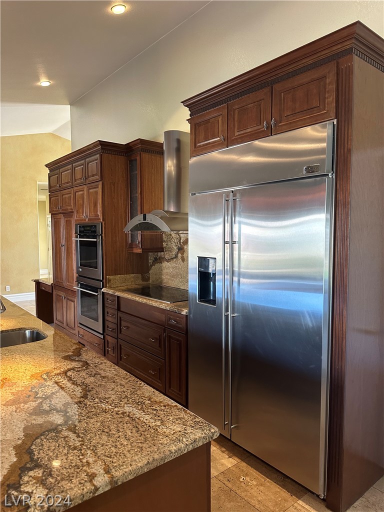 9940 Four Views Street