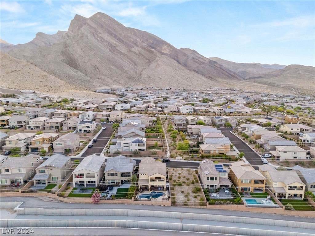 2664 Evolutionary Lane